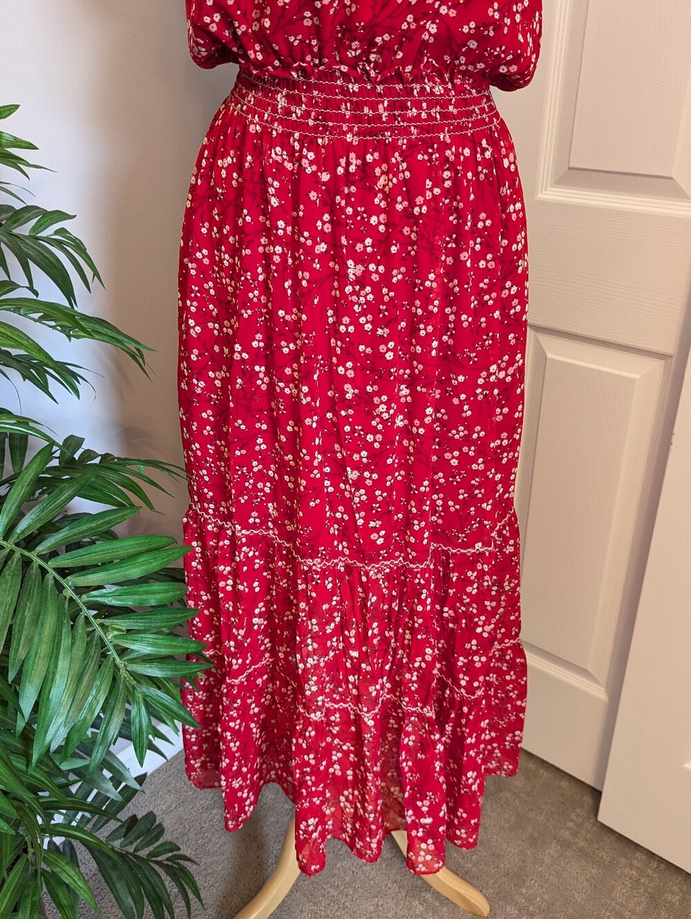Max Studio Red White Floral Ruffle Smocked Sleeveless Halter Maxi Dress Large - Picture 5 of 11